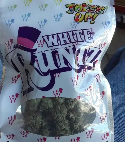 Premium White Runtz Strain